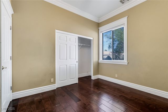 1006 Coldwater Falls Way, Las Vegas, NV 89123