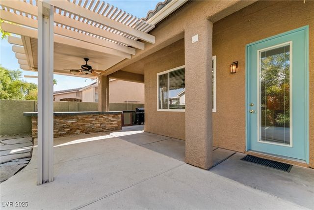 1006 Coldwater Falls Way, Las Vegas, NV 89123