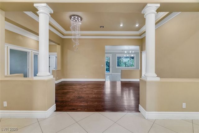 1006 Coldwater Falls Way, Las Vegas, NV 89123