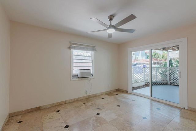 7347 Fay Ave, La Jolla, CA 92037