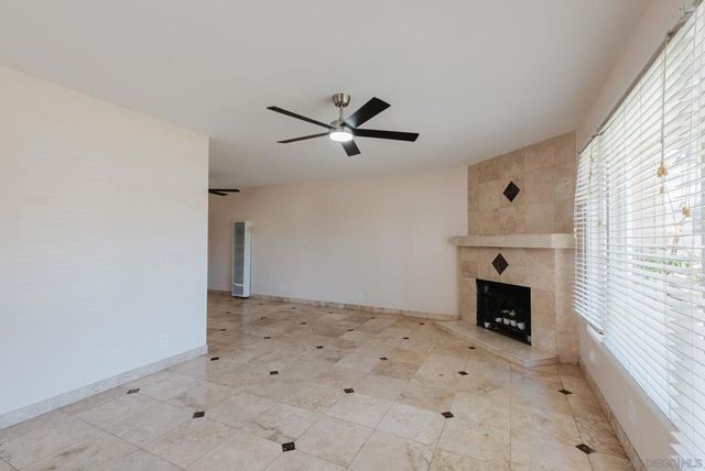 7347 Fay Ave, La Jolla, CA 92037