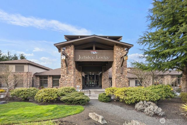 8602 Vashon Drive NE, Lacey, WA 98516