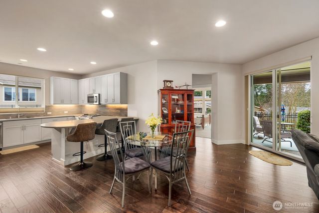 8602 Vashon Drive NE, Lacey, WA 98516