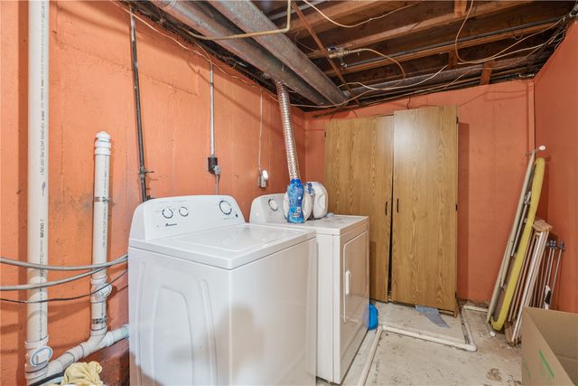 297 6th Avenue, Marion, IA 52302