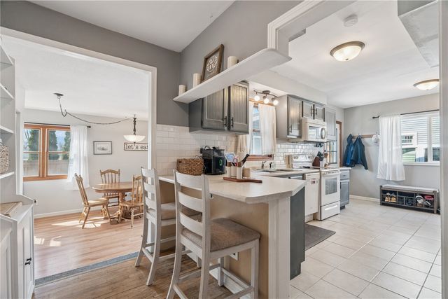 297 6th Avenue, Marion, IA 52302