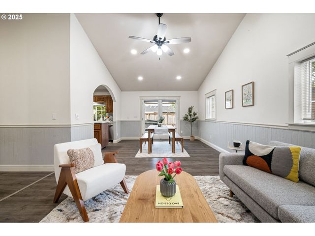 280 ROAN Dr, Eugene, OR 97401