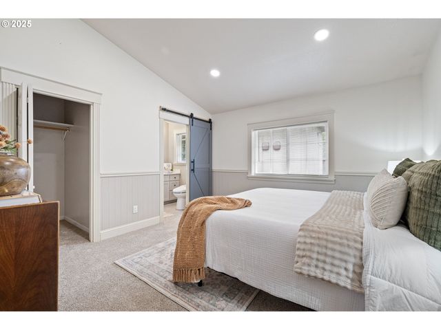 280 ROAN Dr, Eugene, OR 97401