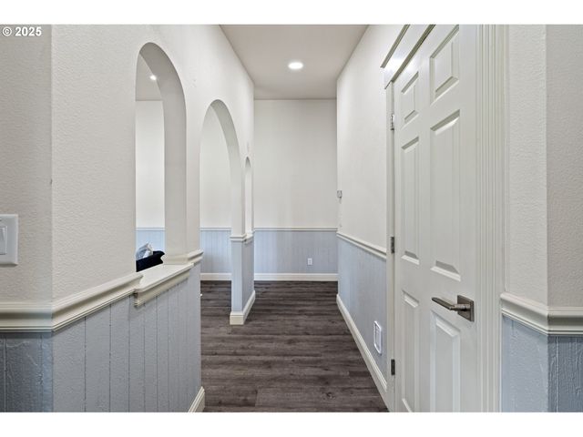 280 ROAN Dr, Eugene, OR 97401