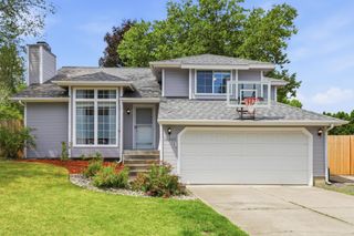 10207 N Arrowhead Dr, Spokane, WA 99208