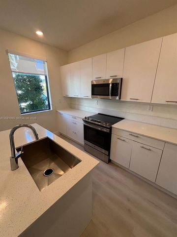 4281 NW 83rd Avenue 4281, Doral, FL 33166