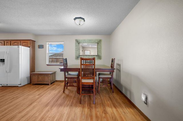 1431 Isdell Street, Bolivar, MO 65613