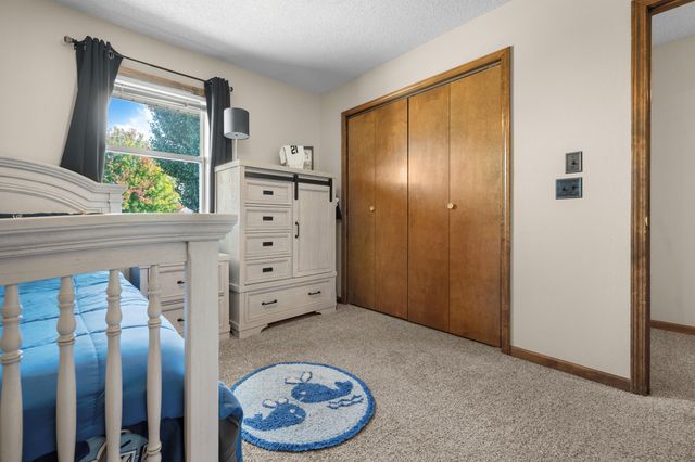 1431 Isdell Street, Bolivar, MO 65613