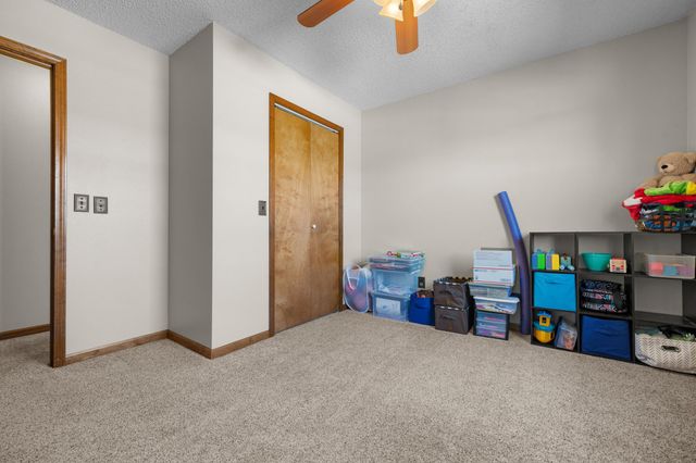 1431 Isdell Street, Bolivar, MO 65613