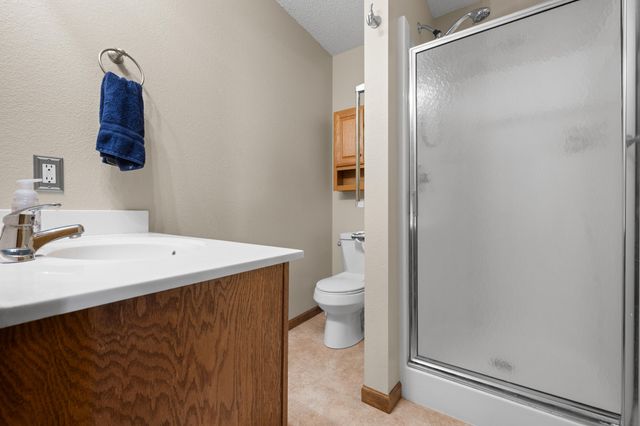 1431 Isdell Street, Bolivar, MO 65613