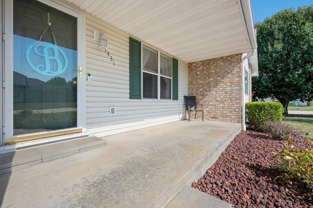 1431 Isdell Street, Bolivar, MO 65613