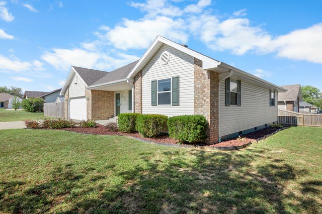 1431 Isdell Street, Bolivar, MO 65613