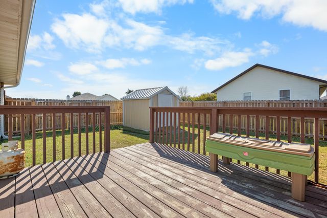 1431 Isdell Street, Bolivar, MO 65613