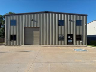 1221 E 25 Street, Lawrence, KS 66046