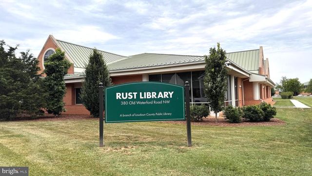 204 AYR ST NW, Leesburg, VA 20176