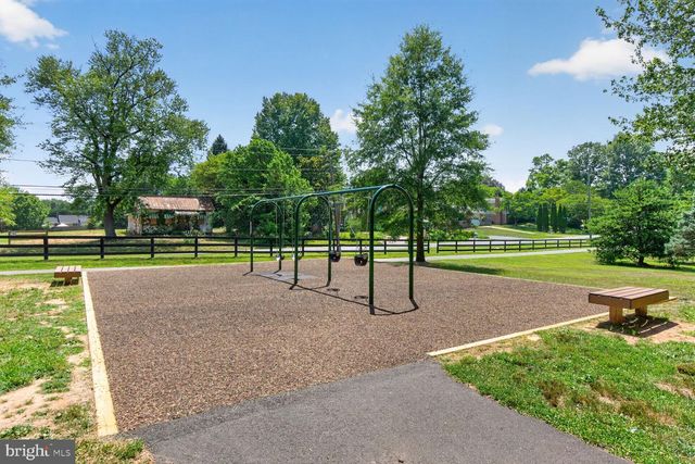 204 AYR ST NW, Leesburg, VA 20176