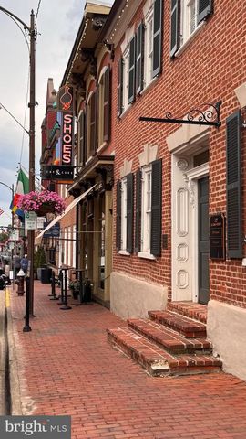 204 AYR ST NW, Leesburg, VA 20176