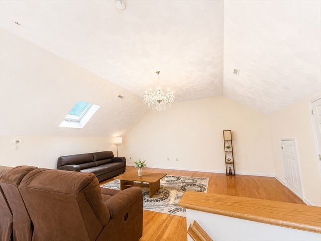 360-A Charles St 1, Malden, MA 02148