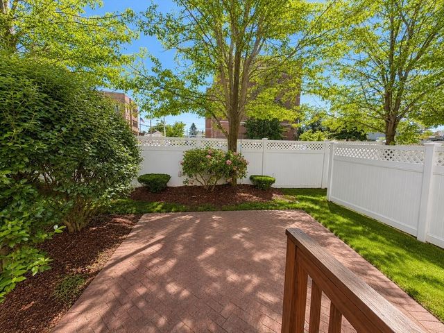 360-A Charles St 1, Malden, MA 02148