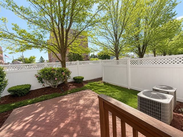 360-A Charles St 1, Malden, MA 02148