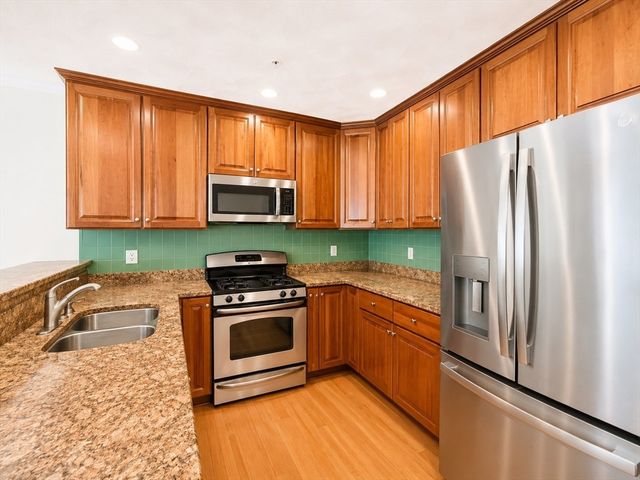 360-A Charles St 1, Malden, MA 02148