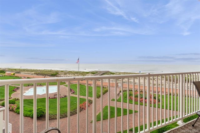 2 Richmond Road 4BB, Lido Beach, NY 11561