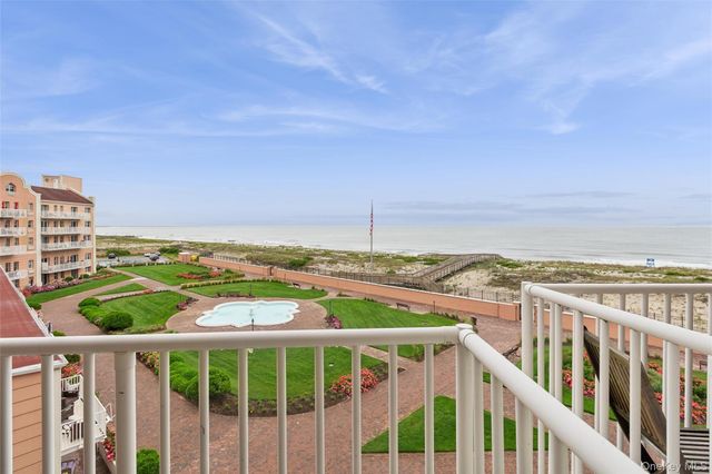 2 Richmond Road 4BB, Lido Beach, NY 11561