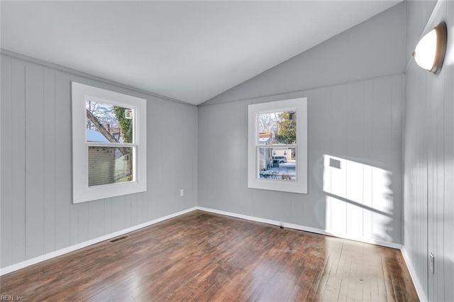 1004 E Russell CT, Newport News, VA 23605