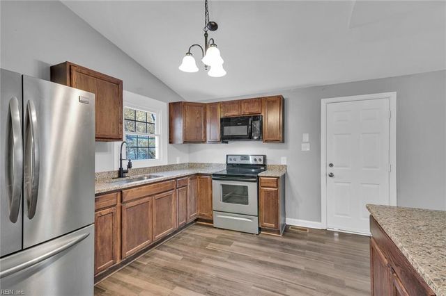 1004 E Russell CT, Newport News, VA 23605