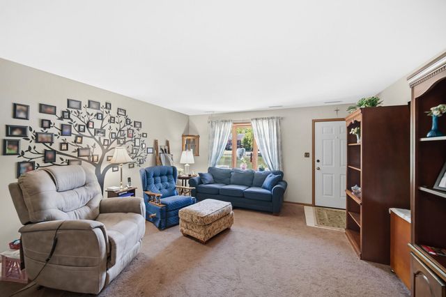 934 Jordan Circle, Schererville, IN 46375
