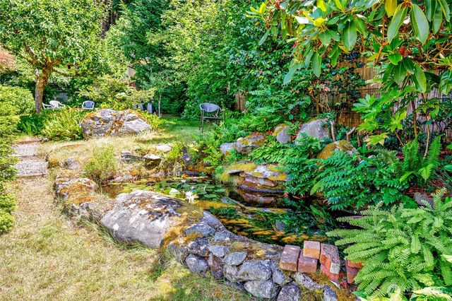 1071 Swanson Way NE, Poulsbo, WA 98370