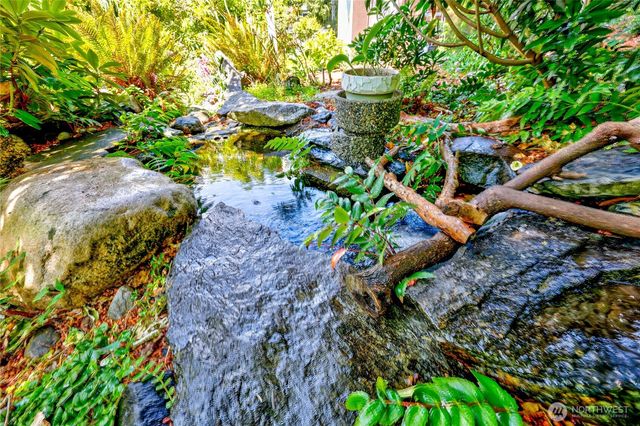 1071 Swanson Way NE, Poulsbo, WA 98370