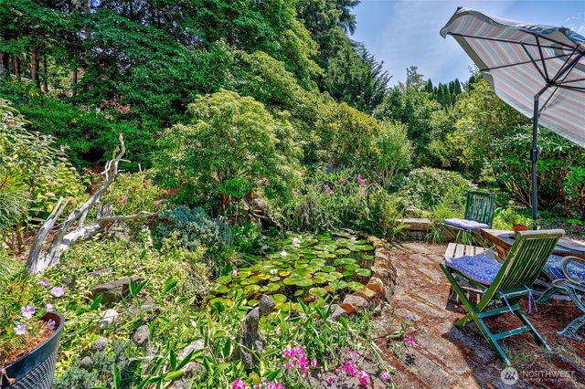 1071 Swanson Way NE, Poulsbo, WA 98370