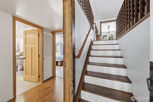 1071 Swanson Way NE, Poulsbo, WA 98370