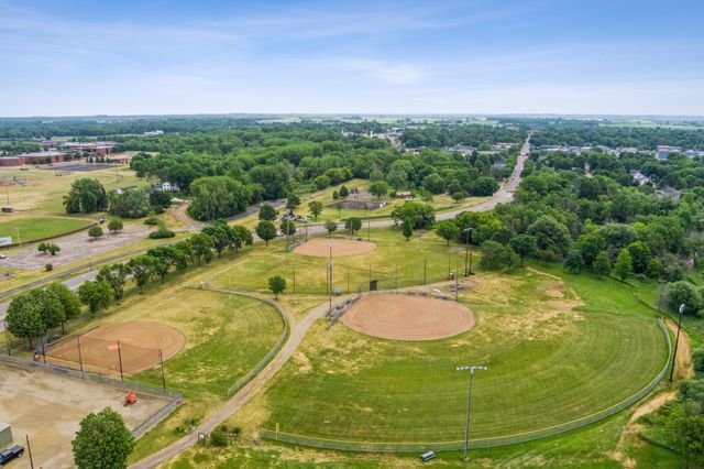 21653 Lilac Drive, Farmington, MN 55024