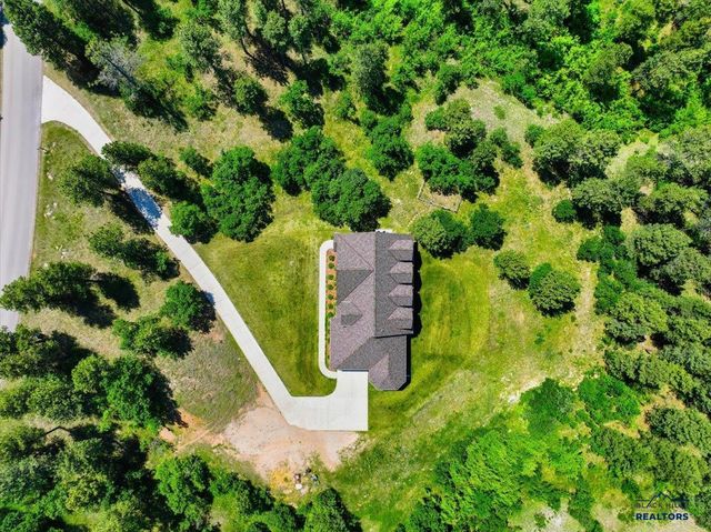 323 PINE CONE AVE, Spearfish, SD 57783