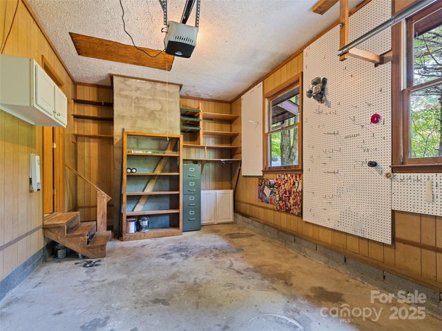 182 Laurel Branch Road, Maggie Valley, NC 28751