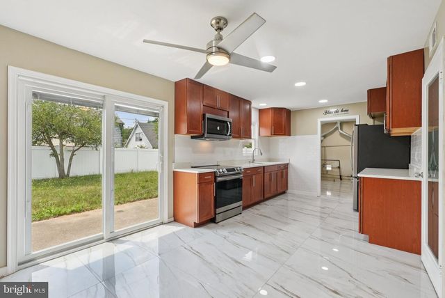 22 BALLAD LN, Willingboro, NJ 08046