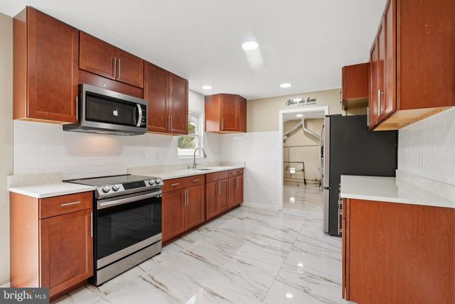 22 BALLAD LN, Willingboro, NJ 08046