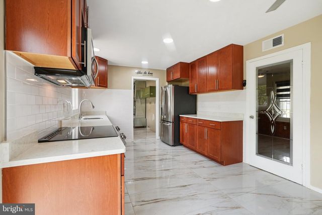 22 BALLAD LN, Willingboro, NJ 08046