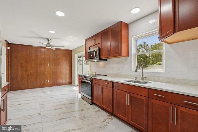 22 BALLAD LN, Willingboro, NJ 08046