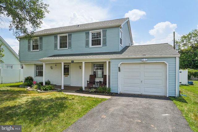 22 BALLAD LN, Willingboro, NJ 08046