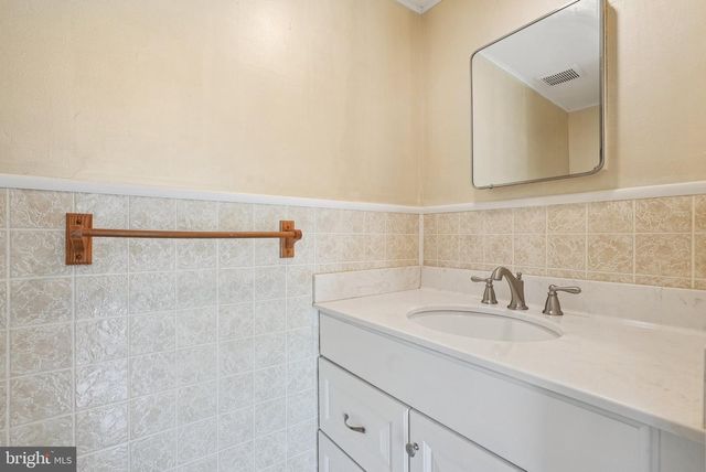 22 BALLAD LN, Willingboro, NJ 08046