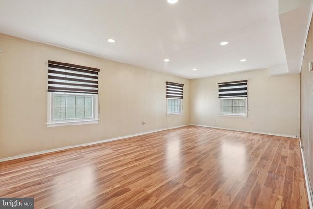 22 BALLAD LN, Willingboro, NJ 08046
