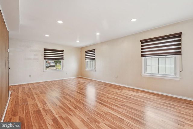 22 BALLAD LN, Willingboro, NJ 08046