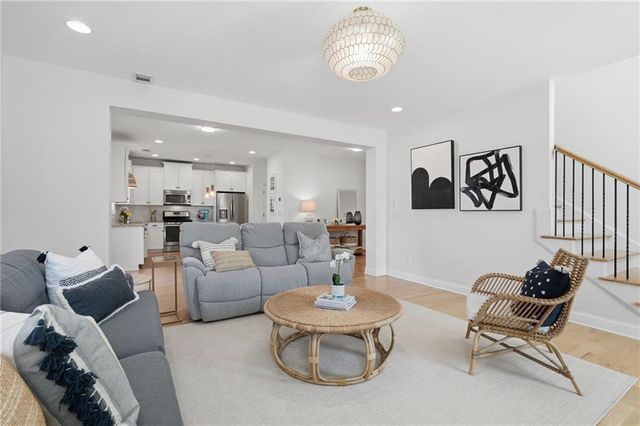 1504 Bungalow Lane NW, Atlanta, GA 30318